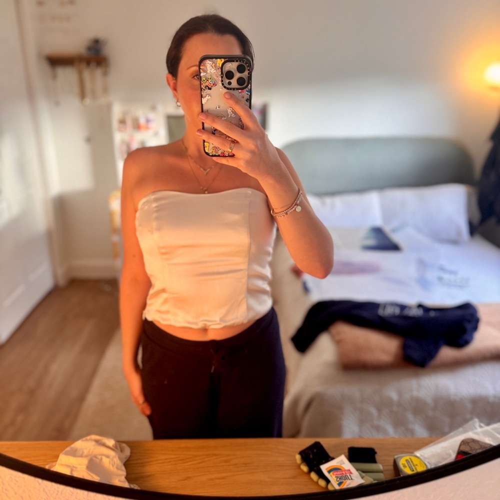 Abercrombie & Fitch Cream Satin Top- Size Medium - Picture 11 of 12